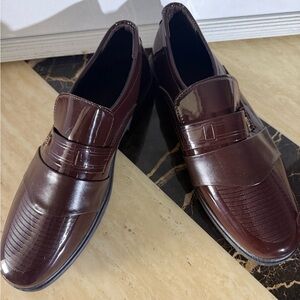 Elegant Brown Men's Loafers